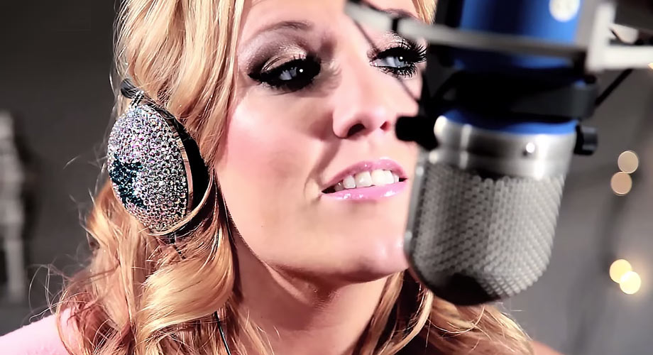 clip cascada let it snow